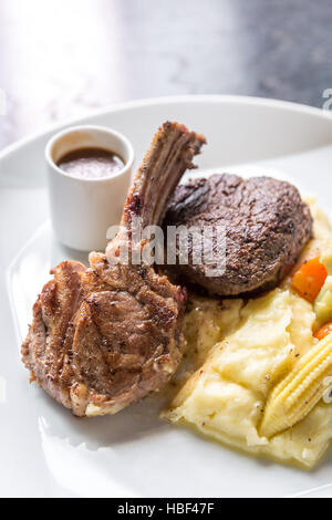 Gegrilltes Lamm-steak Stockfoto