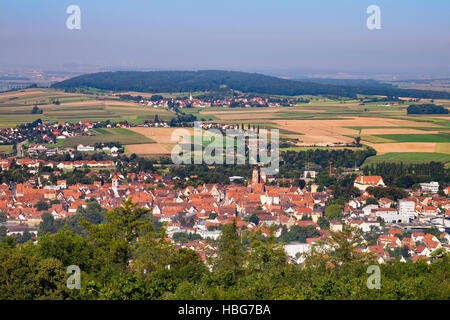 Weißenburg in Bayern und Prechtl-mit Flüglingert Berg, Blick von Festung Wülzburg, Mittelfranken, Franken, Bayern Stockfoto