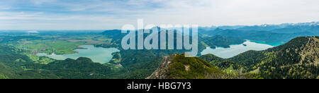 Blick von See Kochel und Walchensee Herzogstand Peak, Alpenvorland, Upper Bavaria, Bavaria, Germany Stockfoto