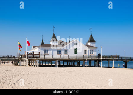 Pier, Seebad Ahlbeck, Heringsdorf, Usedom, Ostsee, Mecklenburg-Western Pomerania, Deutschland Stockfoto