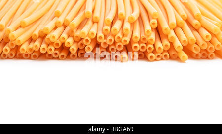 Spaghetti Bucatini Pasta Studio isoliert Stockfoto