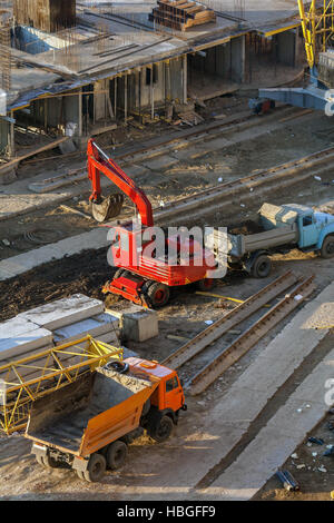 Maschinen auf der Baustelle arbeiten. Stockfoto