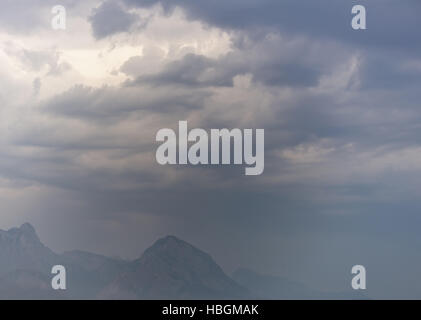 regnerischen Wolken Stockfoto