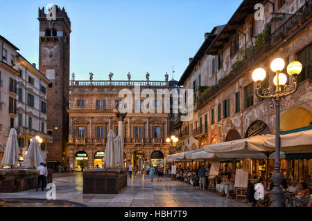 Verona Piazza Delle Erbe Stockfoto