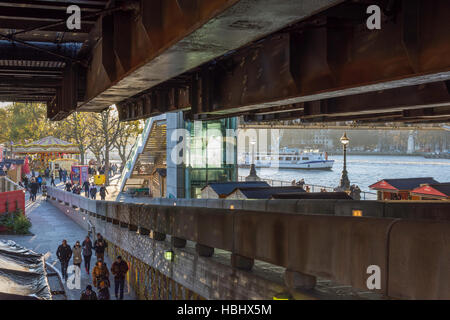 Southbank Centre Christmas Market, South Bank, London Borough of Lambeth, Greater London, England, Vereinigtes Königreich Stockfoto