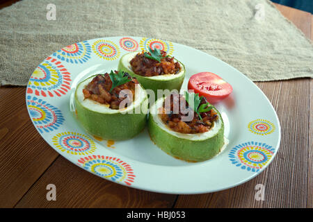 Türkische gefüllte zucchini Stockfoto