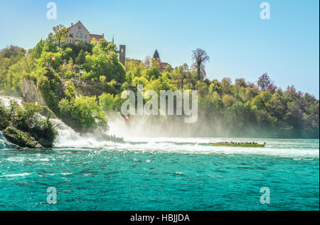 Boote in Richtung Rheinfall Stockfoto