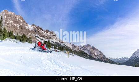 Winter auf den österreichischen Berggipfeln Stockfoto