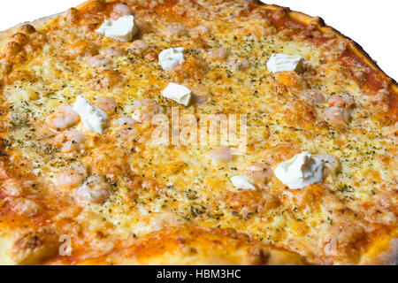 Pizza mit Garnelen Creme fraiche Stockfoto