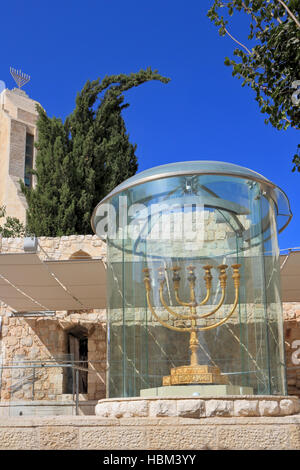 Die vergoldete Menora in Jerusalem Stockfoto