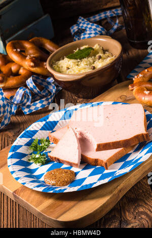 Bayerischen Hackbraten mit süß senf Stockfoto