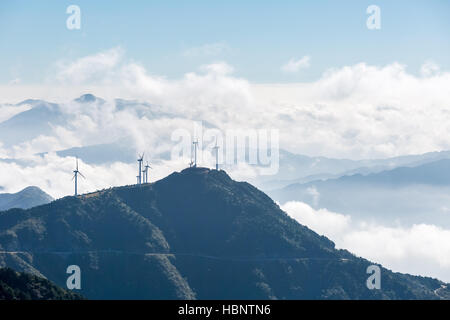 im Landesinneren Windpark Stockfoto