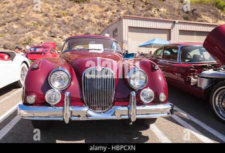 Rot 1958 Jaguar XK 150 FHC Stockfoto