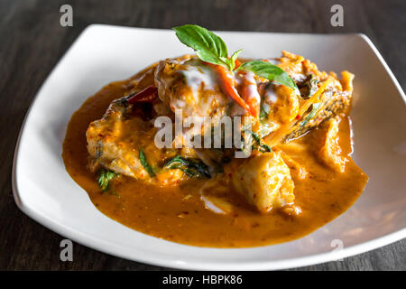 Fisch mit roter Currypaste Stockfoto