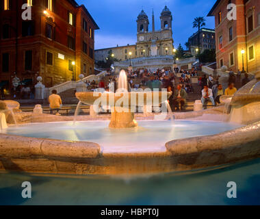 Spanische Treppe in der Abenddämmerung, Rom, Latium, Italien Stockfoto