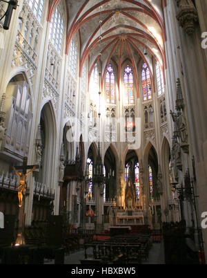 Chor der mittelalterlichen Sint-Janskathedraal (St. Johns Cathedral) im Zentrum von Den Bosch, Brabant, Niederlande. Brabantischen Gotik Stockfoto