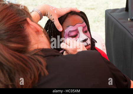 African-American Girl immer Face-Painting - USA Stockfoto