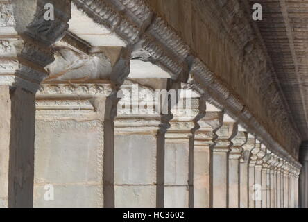Rekursive Säulen stützen alten Stein buddhistischen Tempel Decke von Angkor Wat in Kambodscha Stockfoto