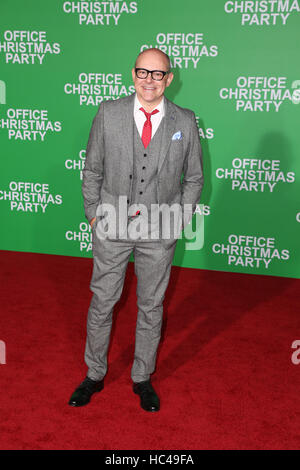 Westwood, Ca. 7. Dezember 2016. Rob Corddry kommt bei der Premiere von Paramount Pictures 'Büro Weihnachtsfeier"im 7. Dezember 2016 Regency Village Theatre in Westwood, Kalifornien. (Credit: Parisa Afsahi/Media-Punch). / Alamy Live News Stockfoto