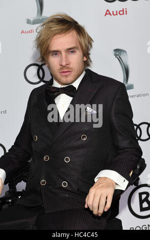 München, Deutschland. 7. Dezember 2016. Deutscher Schauspieler Samuel Koch bei den Audi Generation Awards Preis Verleihung in München, Deutschland, 7. Dezember 2016. Foto: Felix Hörhager/Dpa/Alamy Live News Stockfoto