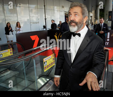 Sydney, Australien. 7. Dezember 2016. Mel Gibson im Bild außerhalb der 6. jährlichen AACTA Preisverleihung bei The Star in Sydney. Mel Gibsons "Bügelsäge Ridge" Auszeichnungen neun AACTA mit Mel Gibson erhält den AACTA Award für die beste Regie. Bildnachweis: Pazifische Presse/Alamy Live-Nachrichten Stockfoto