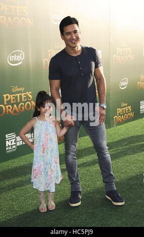 Film-Premiere von Pete es Dragon mit: Mario Lopez Where: Los Angeles, California, Vereinigte Staaten von Amerika bei: 9. August 2016 Stockfoto