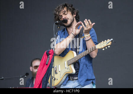 Jack Savoretti auf der Bühne die 2016 Boardmasters Surf und Musikfestival in Newquay, Cornwall.  Mitwirkende: Jack Savoretti wo: Newquay, Cornwall, Großbritannien wenn: 12. August 2016 Stockfoto