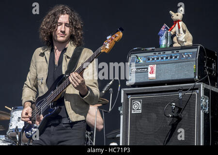 Charlie Salt als Blüten auf der Bühne spielen 2016 Boardmasters Surf und Musikfestival in Newquay, Cornwall.  Mitwirkende: Charlie Salz wo: Newquay, Cornwall, Großbritannien wenn: 12. August 2016 Stockfoto