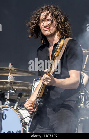 Charlie Salt als Blüten auf der Bühne spielen 2016 Boardmasters Surf und Musikfestival in Newquay, Cornwall.  Mitwirkende: Charlie Salz wo: Newquay, Cornwall, Großbritannien wenn: 12. August 2016 Stockfoto