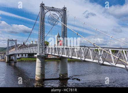 Greig Straße Fußgänger-Hängebrücke über den Fluss Ness. Stockfoto