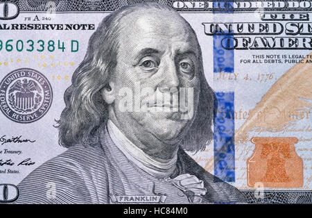 US-Präsident Benjamin Franklin Porträt auf hundert Dollar Bill Fragment Makro Stockfoto