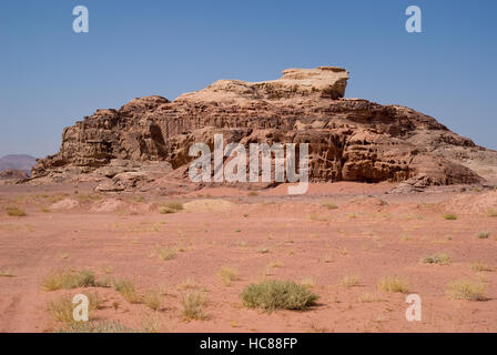 Felsformationen in der Wüste, Wadi Rum, Jordanien Stockfoto