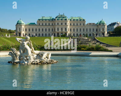 Brunnen vor dem Schloss Belvedere, Wien, Österreich, Europa Stockfoto