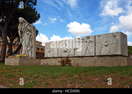 Statue der Heiligen Katharina von Siena in Rom, Italien Stockfoto