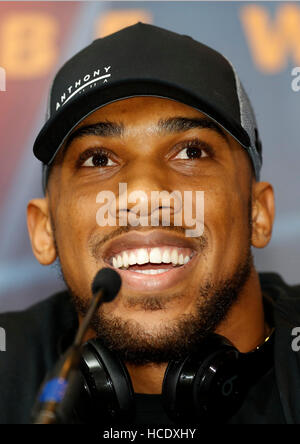 Anthony Joshua während der Pressekonferenz im Radisson Hotel, Manchester. Stockfoto