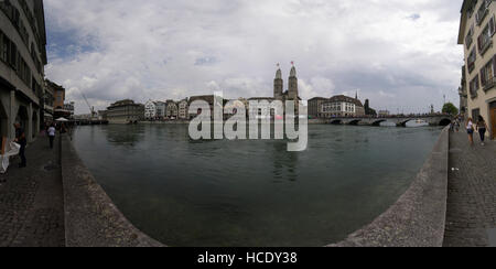 Panorama: Limmat, Zürich, Schweiz. Stockfoto