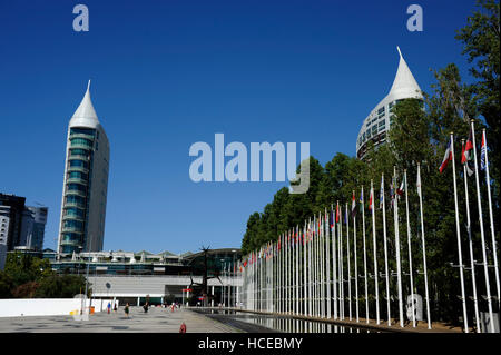 Sao Gabriel Tower und Rafael Tower, Rossio Dos Olivais, Vasco da Gama Shopping Center, Parque Das Nacoes, Nation Park, Lissabon Stockfoto