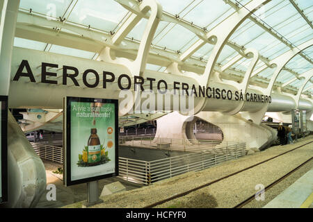 U-Bahnstation am Flughafen Francisco Sá Carneiro, Porto, Portugal Stockfoto