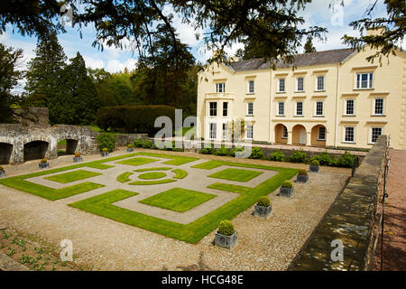 Aberglasney House, Aberglasney Gärten, in der Nähe von Llandeilo, Carmarthenshire, Wales, UK Stockfoto