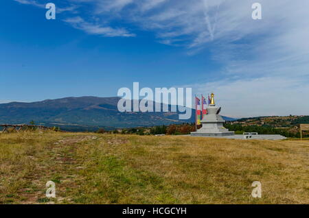 Ansicht des buddhistischen Stupa Sofia in Retreat Center Plana - Diamantweg Buddhismus Bulgarien in der Nähe von Vitosha, Rila, Pirin, Balkan Stockfoto