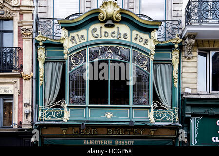 Art-Deco-Ladenfront im Zentrum von Lille Stockfoto