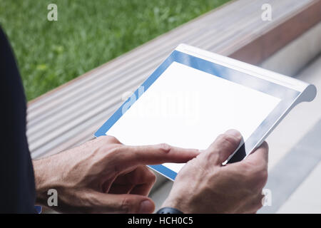Nahaufnahme eines Geschäftsmannes mit digital-Tablette Stockfoto