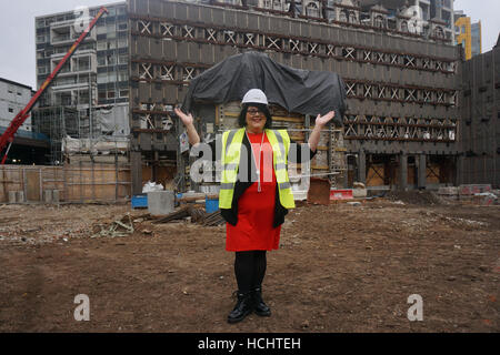 London, UK. 9. Dezember 2016. Nacht Zar, Amy Lamé, Zugriffe auf die Website von zwei neuen Veranstaltungsorte auf Seite 4. Stockwerk tiefer Keller an die legendäre Denmark Street. . Bildnachweis: Siehe Li/Alamy Live News Stockfoto