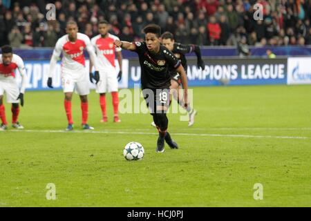 Leverkusen, Deutschland. 7. Dezember 2016. Ziel Wendell in der Champions League Gruppe E Bayer Leverkusen vs. AS Monaco im Bay Arena Leverkusen, Deutschland Stockfoto