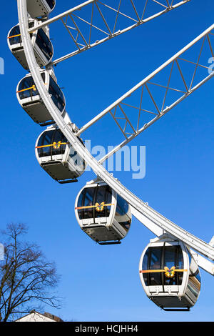 Danzig, Polen - 4. Dezember 2016: Riesenrad auf traditionelle Winter Weihnachtsmarkt Stockfoto