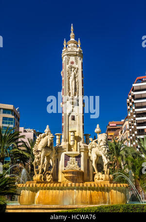 La Fuente de Levante Brunnen auf Luceros Stadtplatz in Alicante, Spanien Stockfoto