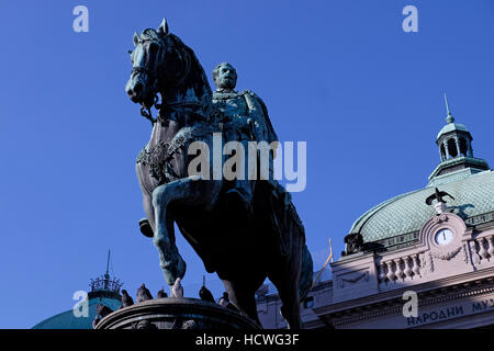 Denkmal für Prinz Mihailo Obrenovic des italienischen Bildhauers Enrico Pazzi (1882) befindet sich auf dem Hauptplatz der Republik in der Stadt Belgrad Hauptstadt der Republik Serbien Stockfoto