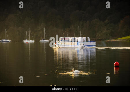 Lake Windermere Boote bei Bowness auf Windermere Stockfoto