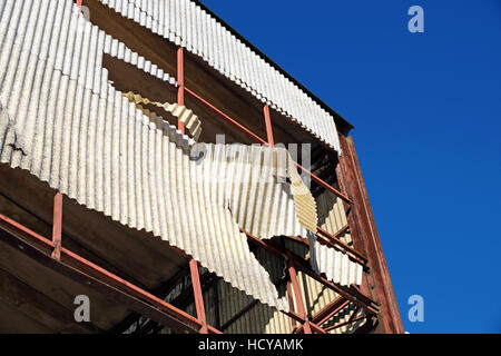 Ruinen einer sehr stark verschmutzten industriellen Fabrik, war Platz als einer der meisten Städte in Europa bekannt Stockfoto