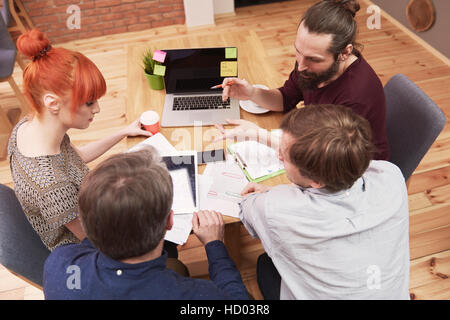 Zusammenarbeit ist einfach guter Gesellschaft Stockfoto
